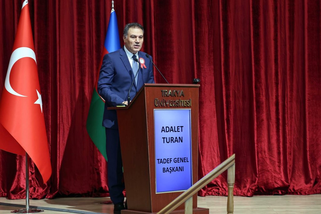 Türkiye Azerbaycan Dernekleri Federasyonu Genel Başkanı Adalet Turan, sivil toplumun Türkiye-Azerbaycan kardeşliğinin yaşatılmasındaki önemine dikkat çekerek ortak çalışmaların sürdürülmesi gerektiğini ifade etti.
