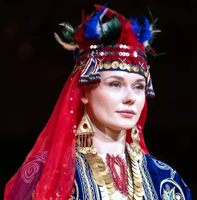 emine-erdogandan-turk-dunyasin-20381156-6599_1_m